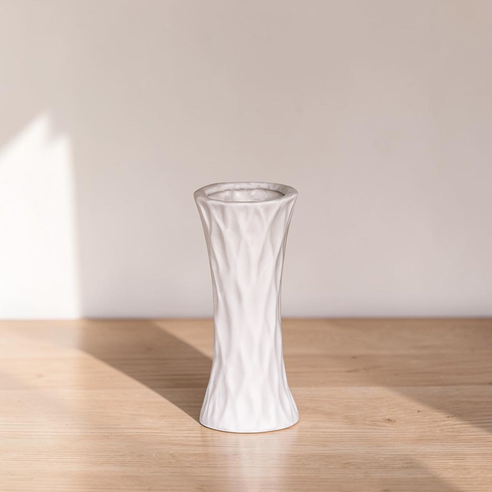 Aeris Home – Sculptural Vase Collection