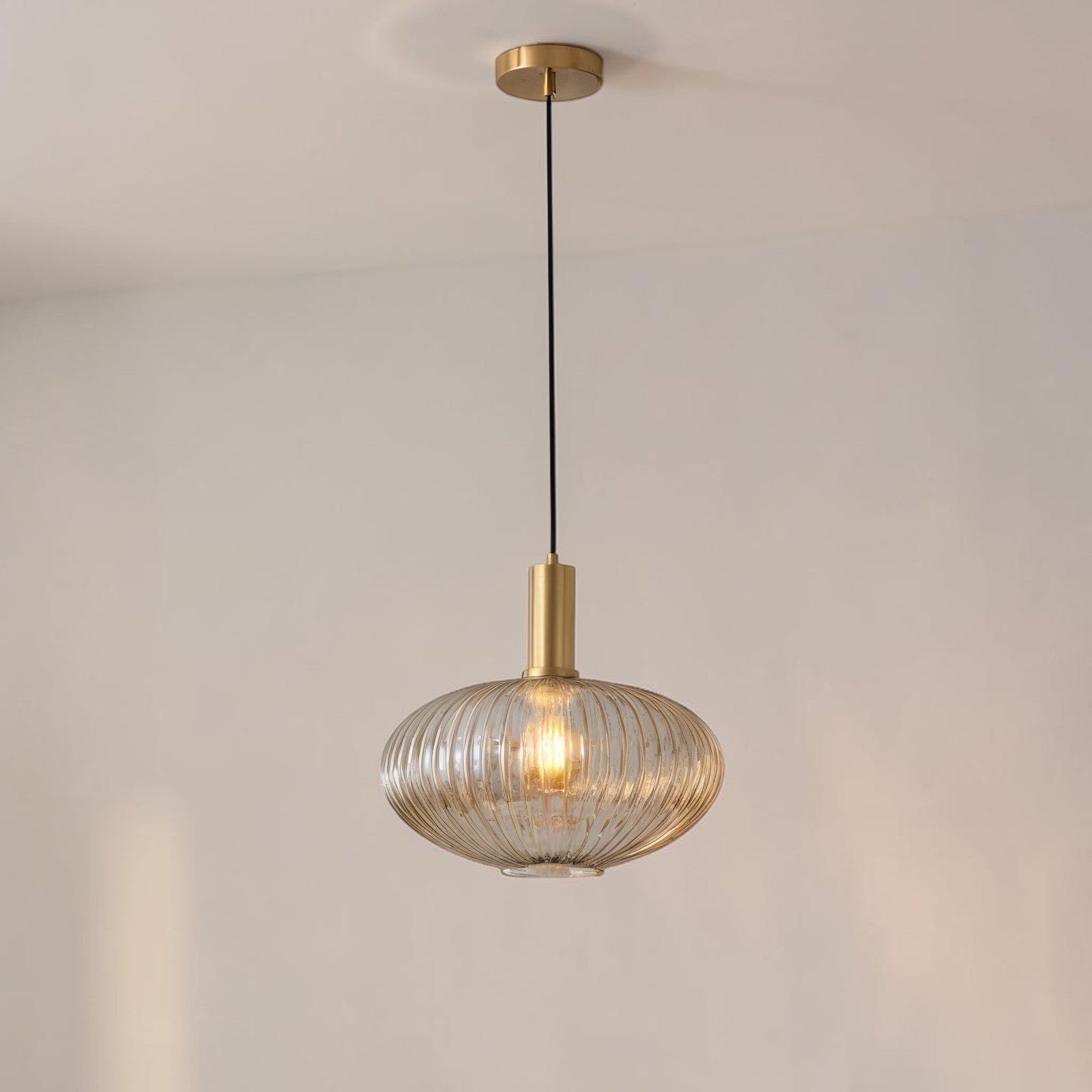 Aeris Home – Maison Amber Pendant