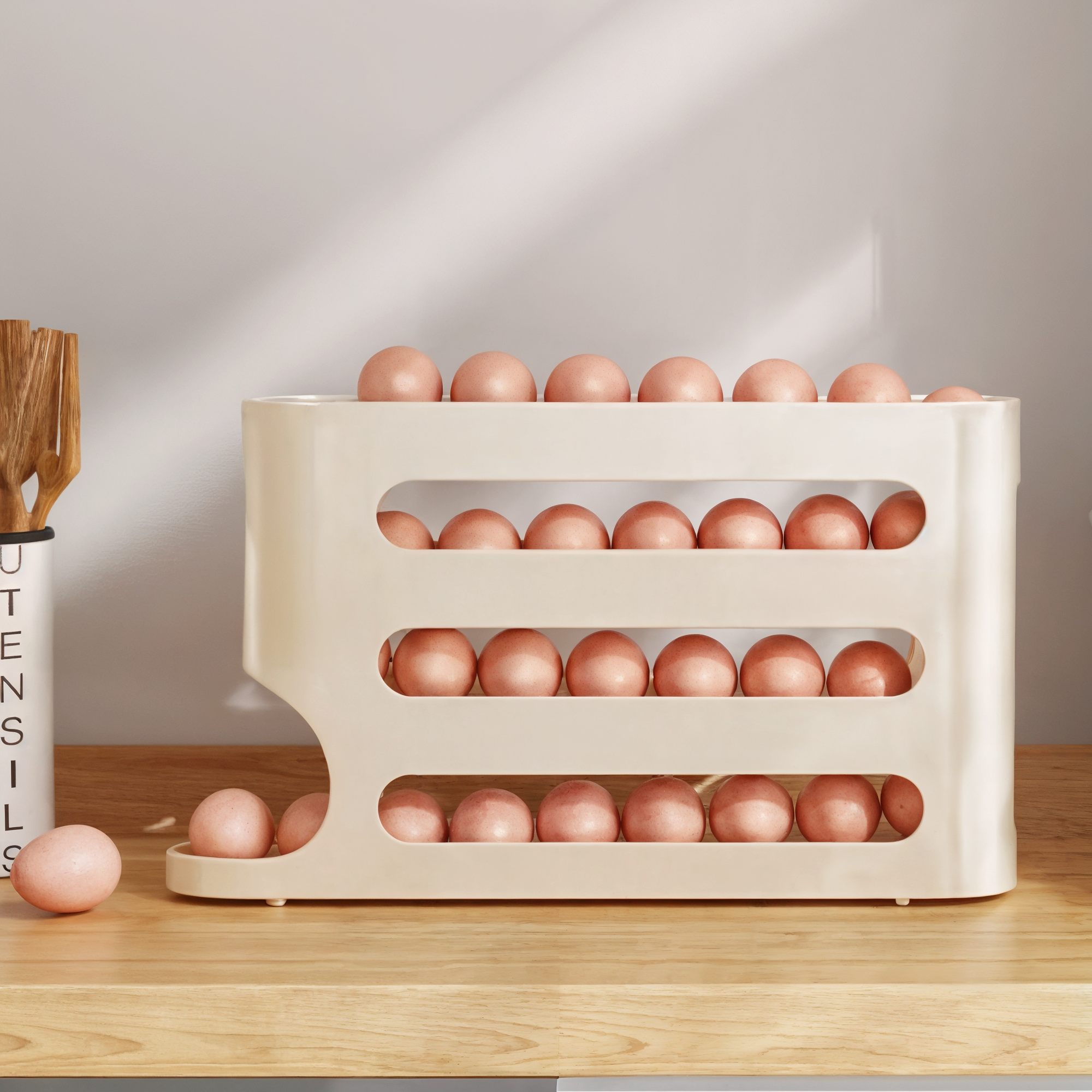 Aeris Home – Tiered Egg Dispenser