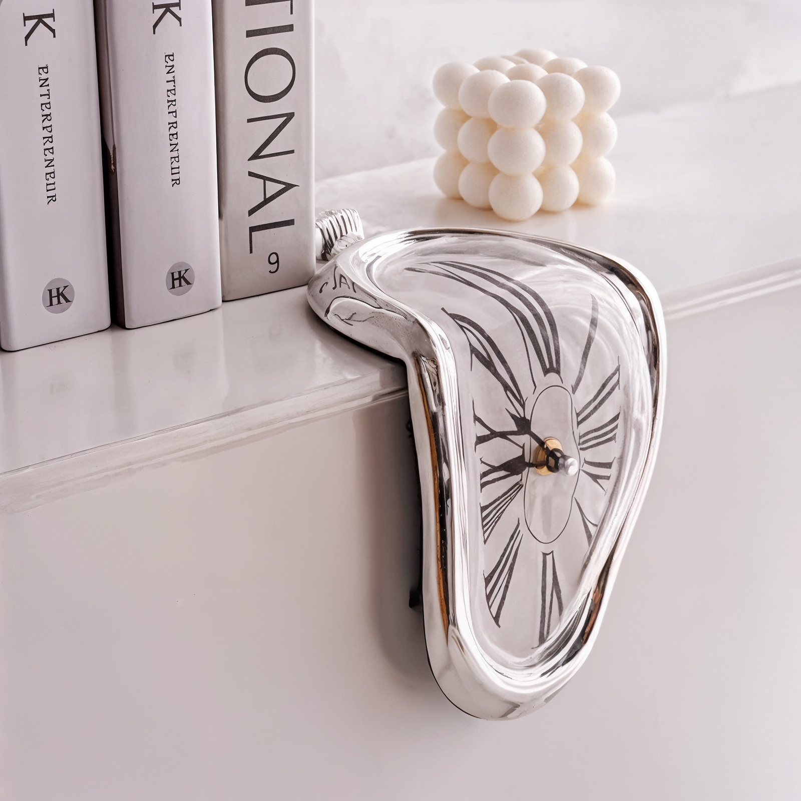 Aeris Home – Surreal Melting Clock
