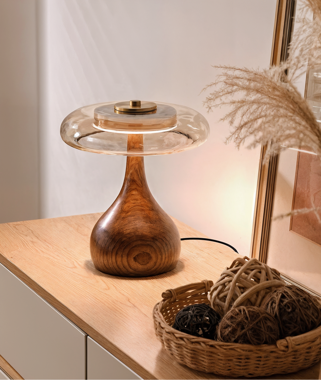 Aeris Home – Sablier Wood Lamp
