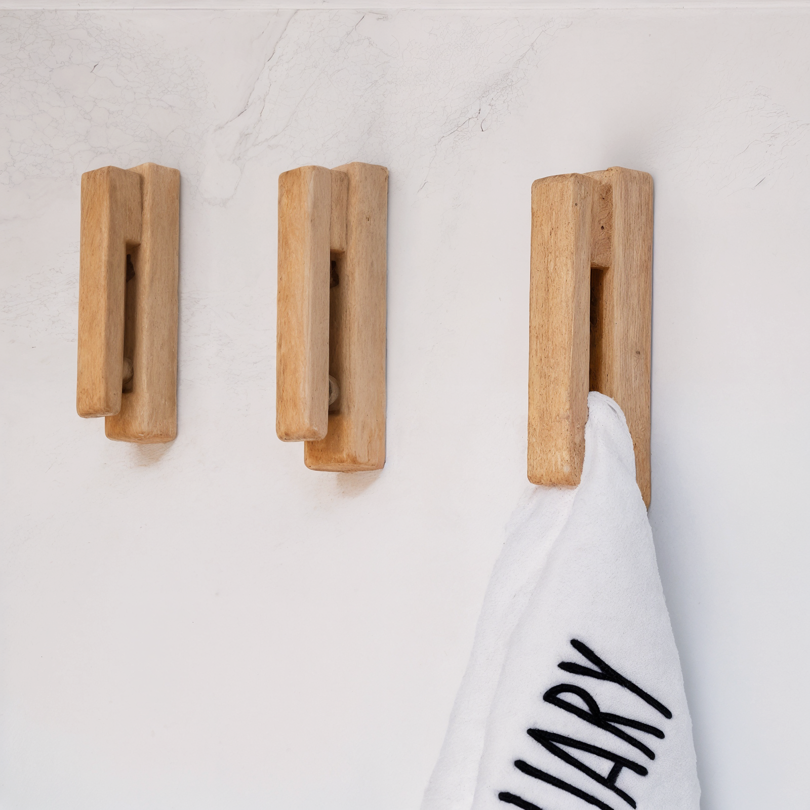 Aeris Home – Maison Wood Wall Hooks